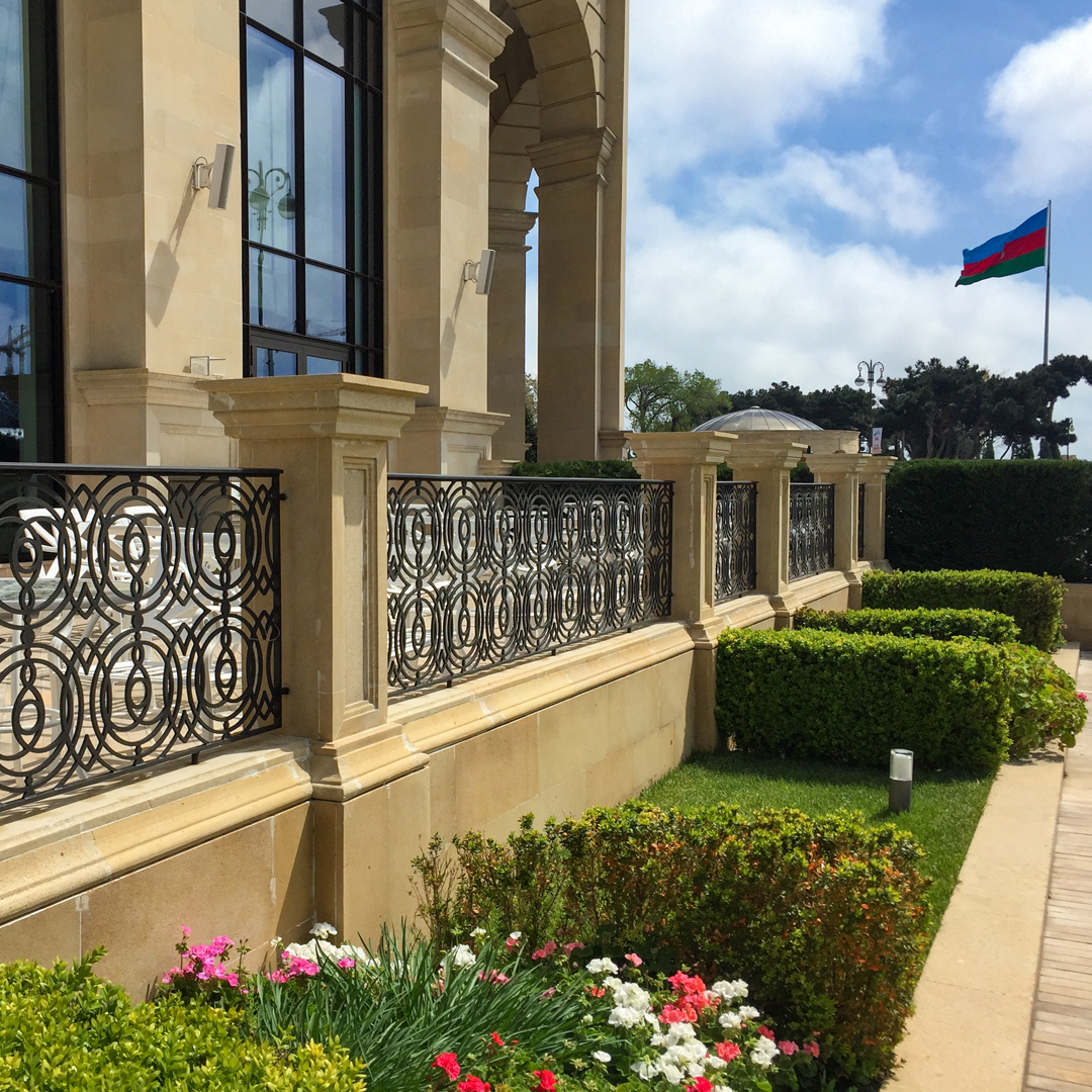 Porte Cochere Four Seasons Hotel · Balustrades & Handrails - IDEA.AZ