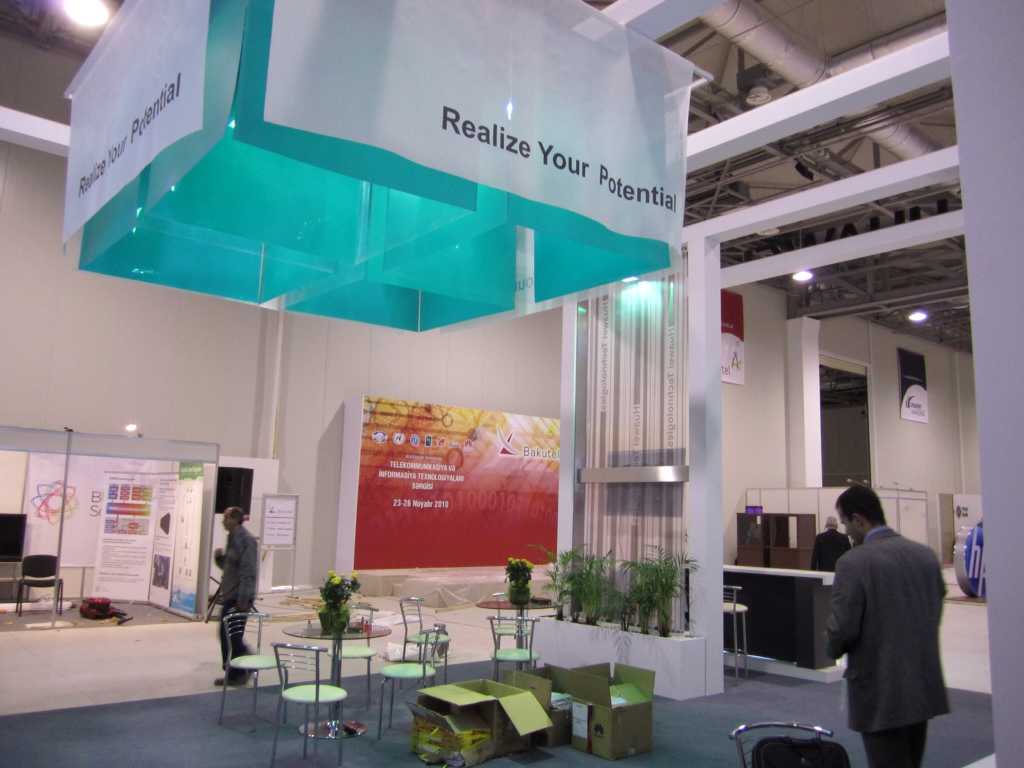 Huawei · Stands para ferias - IDEA.AZ