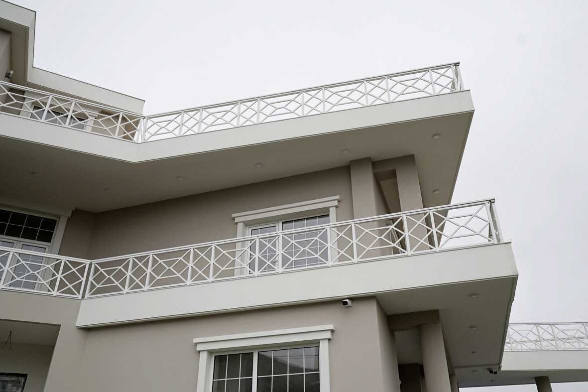 Handrails and Louvre Facade · Balustrades & Handrails - IDEA.AZ